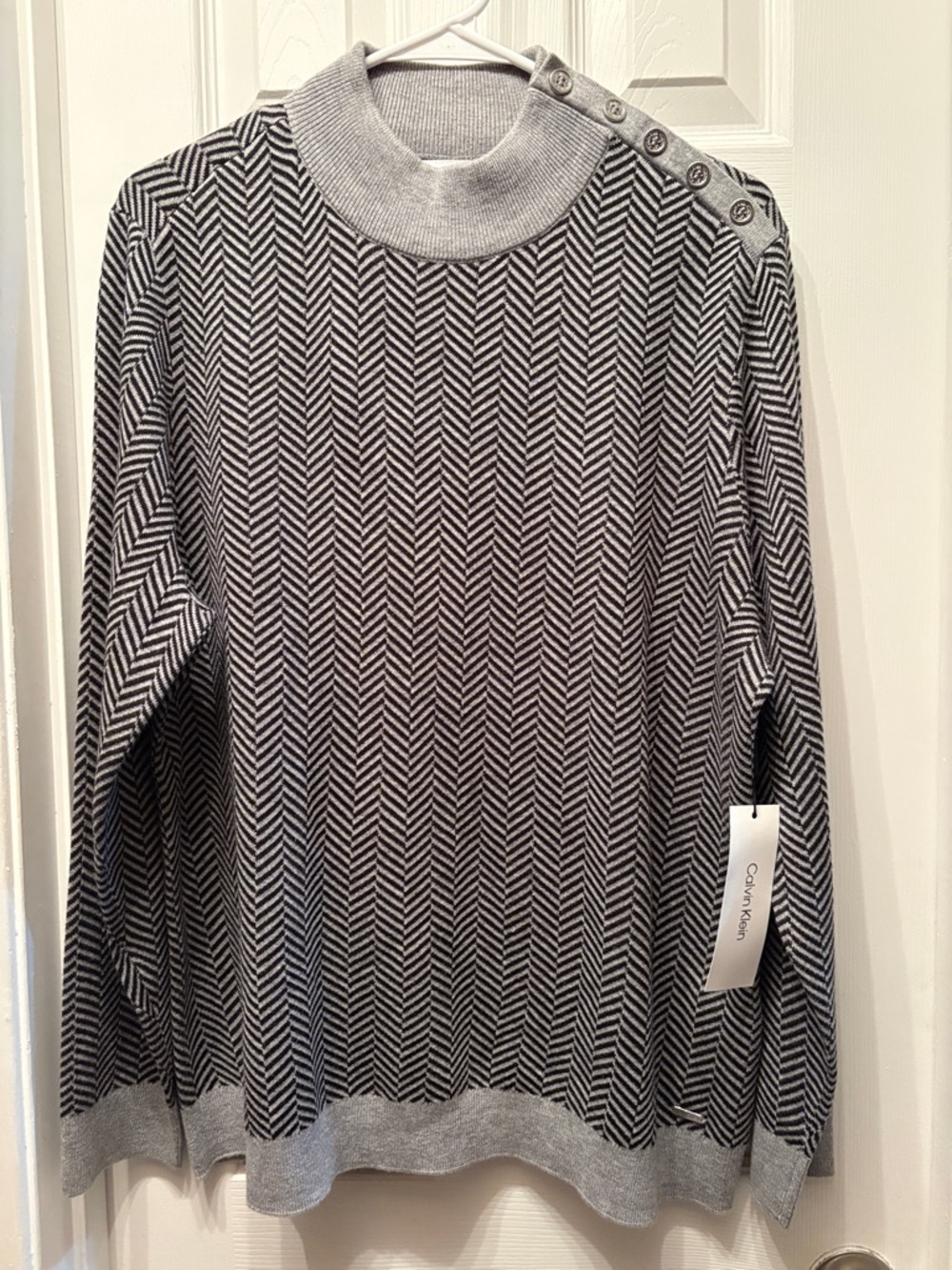Calvin Klein  Gray Chevron Button-Shoulder Sweater XL NWT